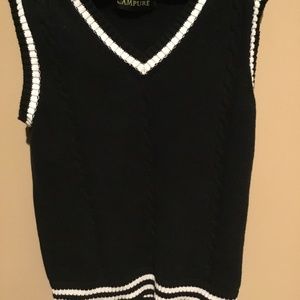 Campure v neck cable knit sweater vest in black and white Medium